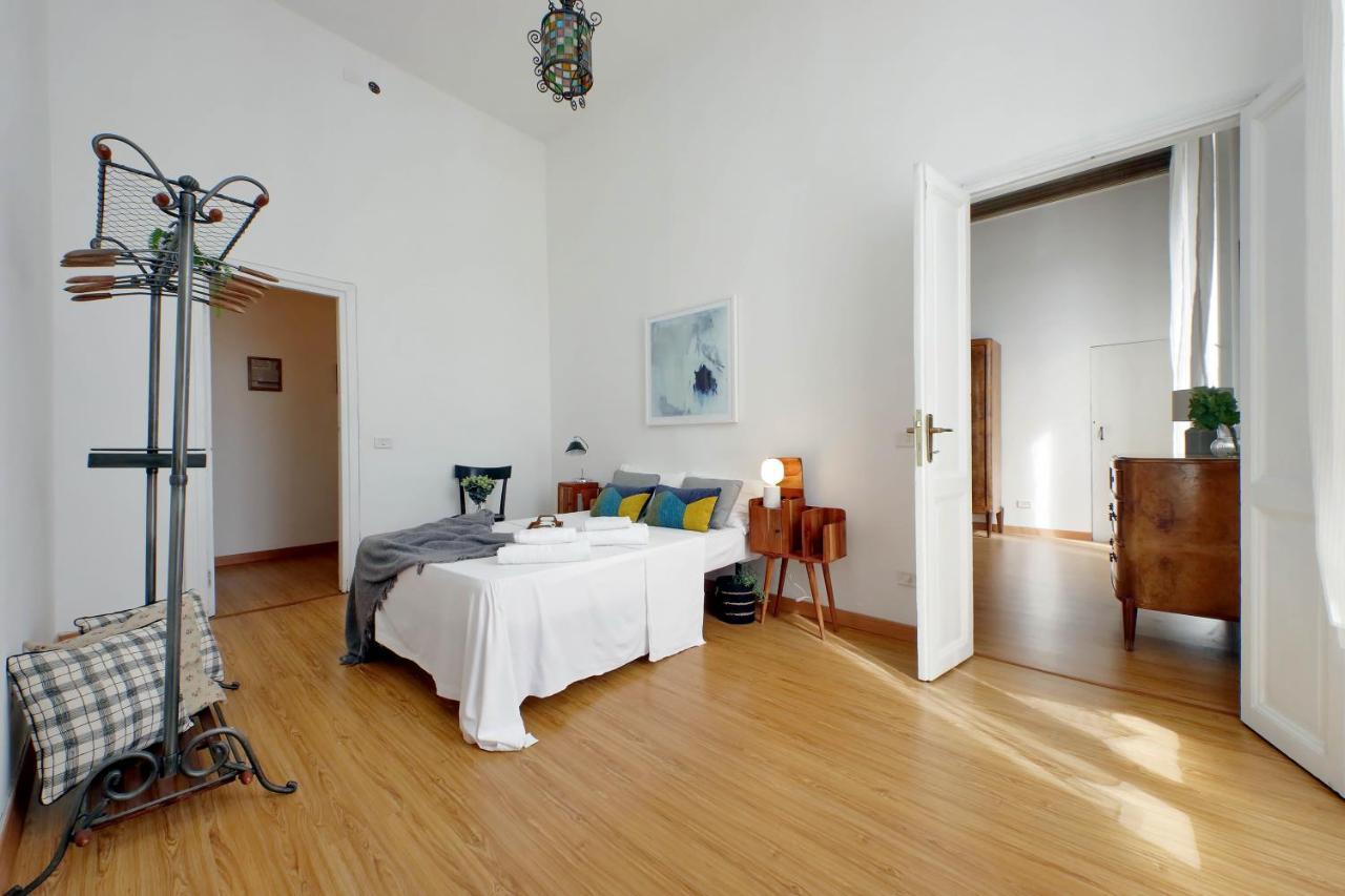 Cavour 2 Bedrooms Apartment روما المظهر الخارجي الصورة